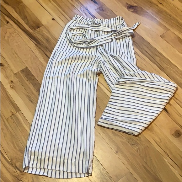 American Eagle Outfitters Pants - American Eagle palazzo linen pants